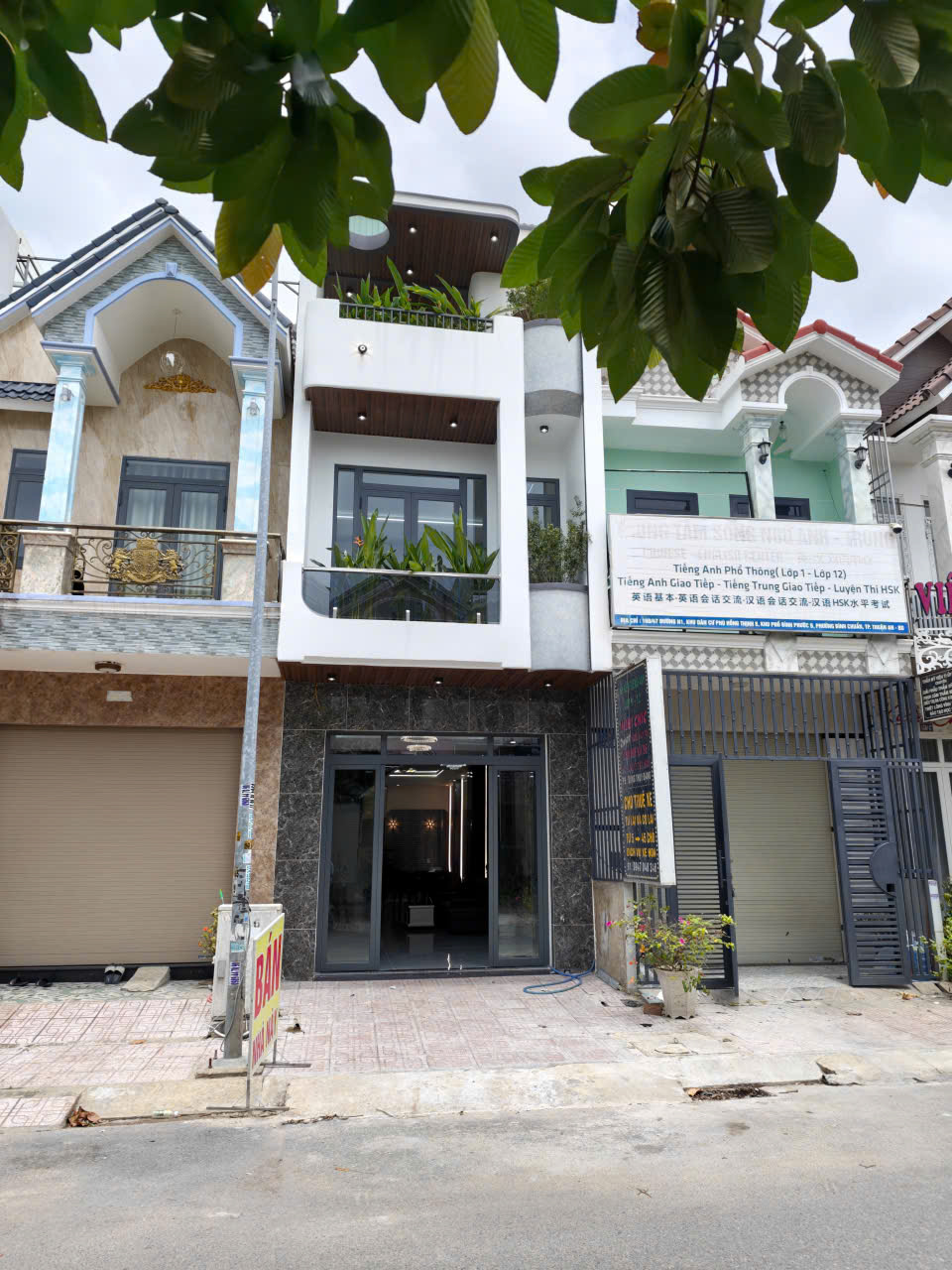 Nhà trục chính Phú Hồng Thịnh 8 – Đt743, Thuận an